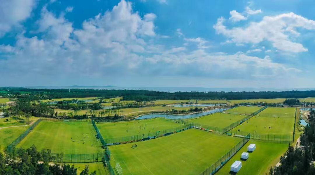 Hooray Iternational Football Training Base