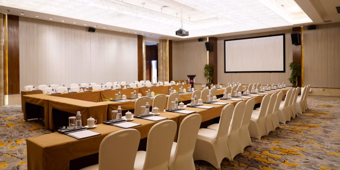 Crowne Plaza Dalian Sports Center - 6