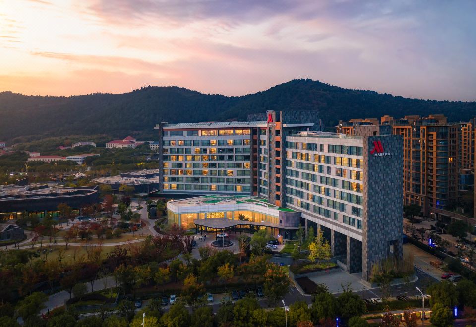 Suzhou Taihu Marriott Hotel - 2